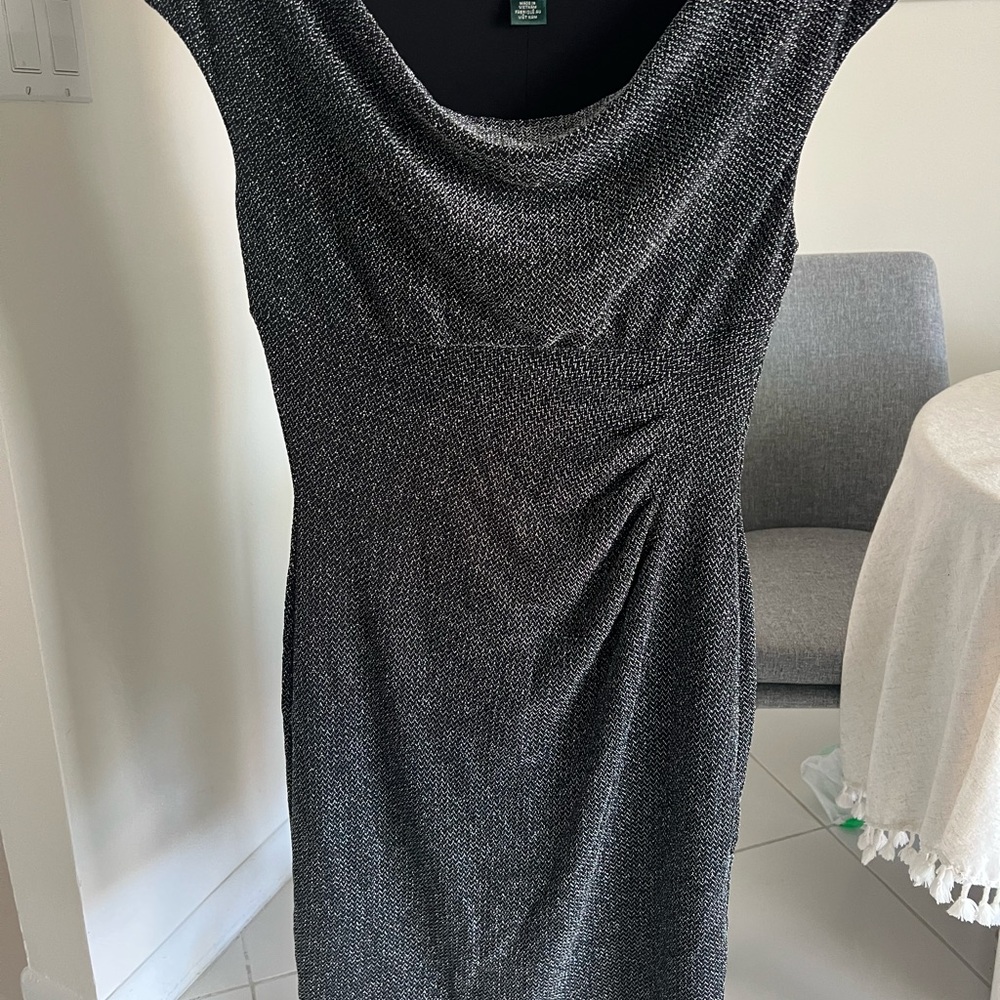 LAUREN RALPH LAUREN SZ 8P BLACK SILVER SPARKLY CAP SLEEVE STRETCHY SHEATH DRESS